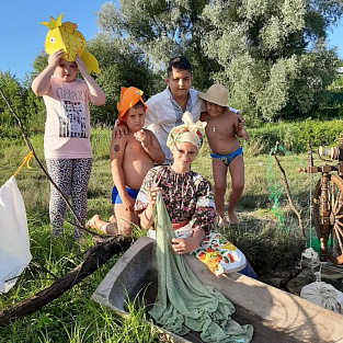 Премьера инклюзивного онлайн-спектакля «Сказка о рыбаке и рыбке» 